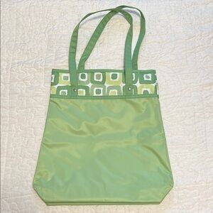 NWOT Clinique Green Tote Bag with Decorative Pattern